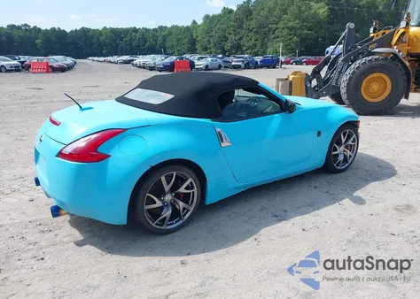 2013 Nissan 370Z Touring z USA, uszkodzony, nr VIN JN1AZ4FH2DM790045